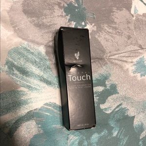 NIB Mineral Touch Liquid Foundation